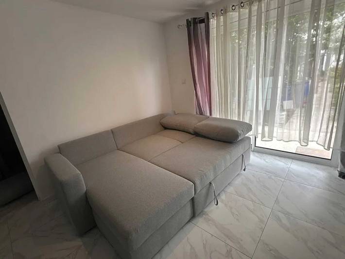 Appartement entier, Appartement accueillant près de Paris, 45 m², terrasse in Tremblay-en-France, Seine-Saint-Denis