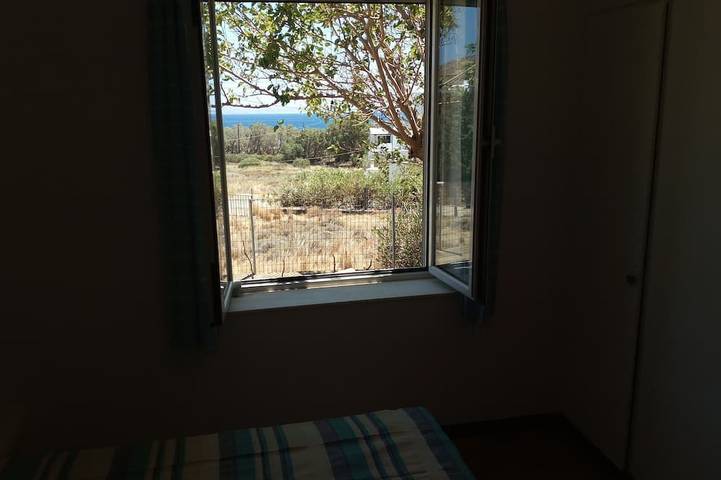 Perfecto para unas vacaciones tranquilas y relajantes, muy cerca de 2 de las mejores playas. in Ormos Agiou Ioannou, Tinos