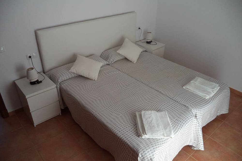 New Villa With Private  Pool At Walking Distance From The Centre/Beach in Cala d'Or, Santanyí