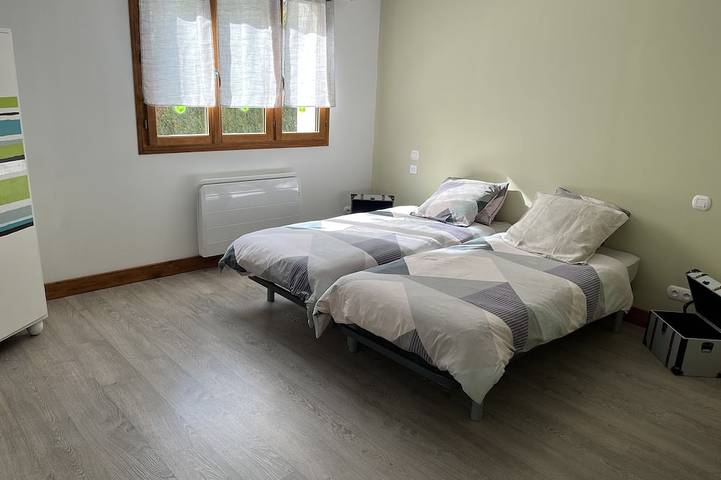 Gîte pour 6 personnes, avec jardin à Magland - 2