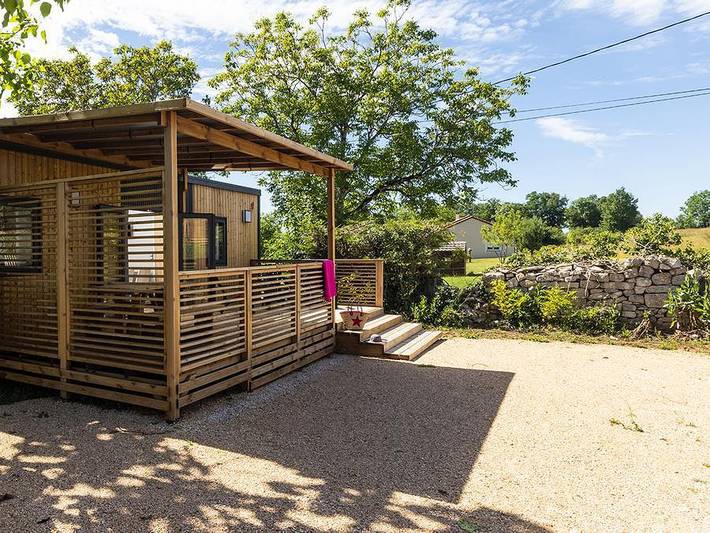 Camping Sites et Paysages - Le Ventoulou - Mobilhome 4 personnes - Cottage Terrasses du Causse - 2 chambres in Thégra, Parc Naturel Régional des Causses du Quercy