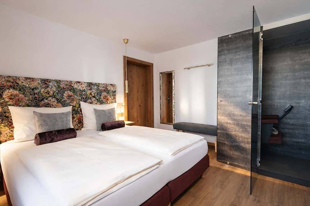 Entire apartment, Viktorias Home Christa – Design Apartment with Balcony in Kufstein, Kaiser mountains