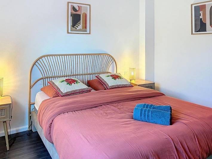 Location de vacances pour 6 personnes, avec Terrasse et Jardin à Wambrechies