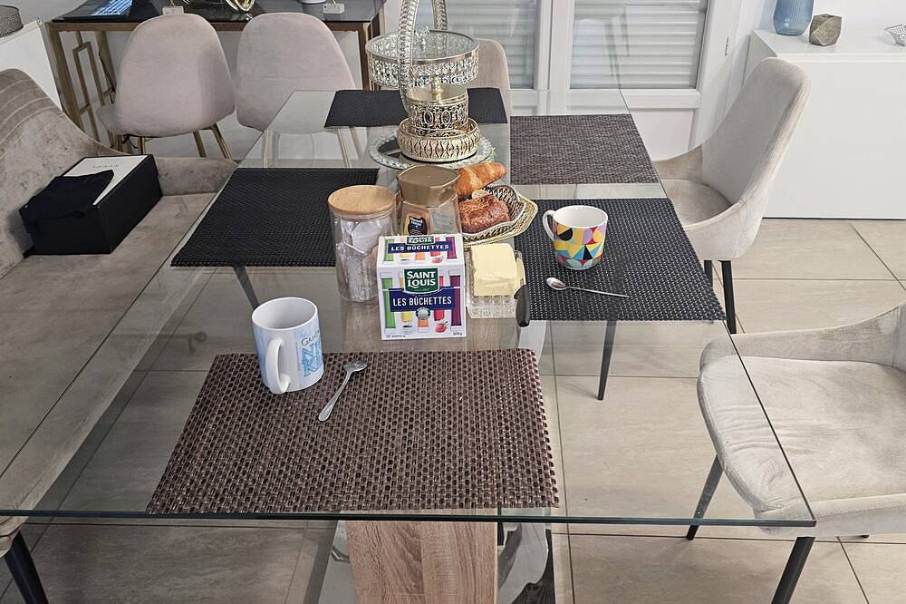 Auberge Emmanuel in Drancy, Sena-Saint Denis