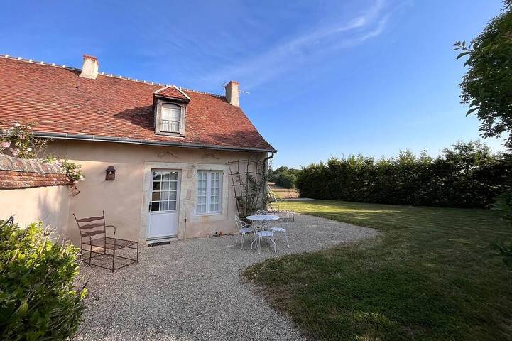 Gîte pour 4 personnes, avec jardin dans Sainte-Fauste