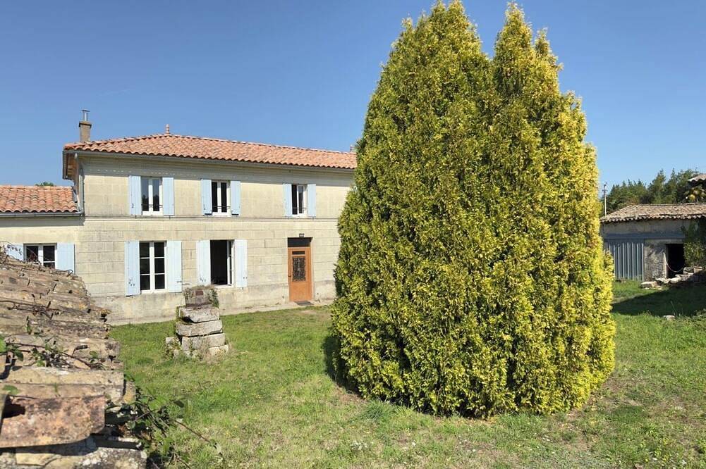 Gîte Terre d'Yzan - Grande maison de campagne in Saint-Yzan-de-Soudiac, Région de Blaye