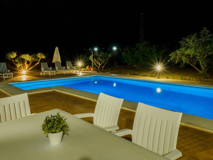 Casa rural para 6 personas, con jardín además de terraza y piscina en Alhaurín el Grande - 3