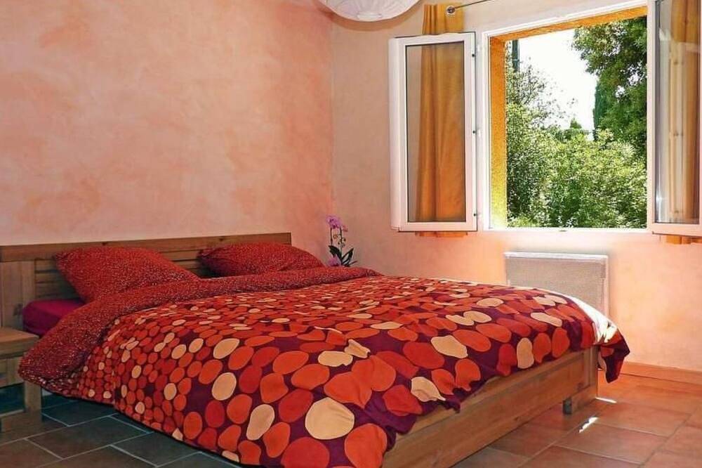 Villa Fleurie in Saint-Siffret, Nimes en omgeving