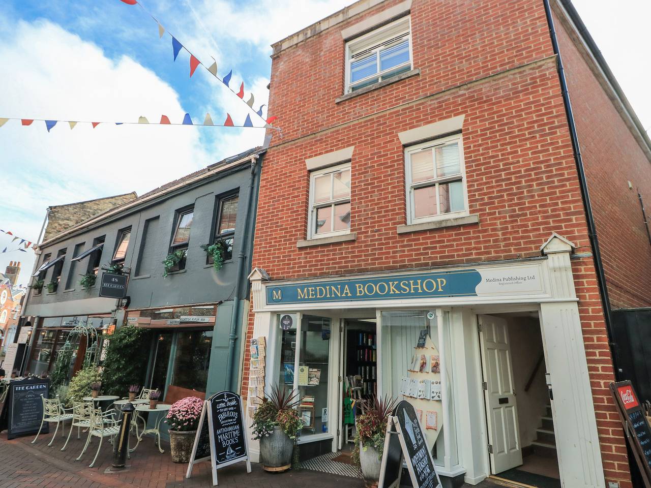Ganze Wohnung, The Bookshop Apartment in Cowes, Isle of Wight