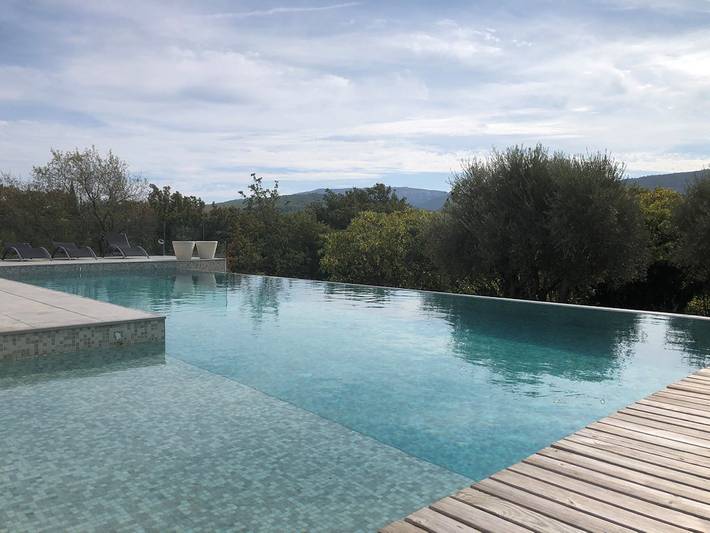 Villa pour 10 personnes, avec jardin ainsi que piscine et terrasse dans le Sud de la France - 2