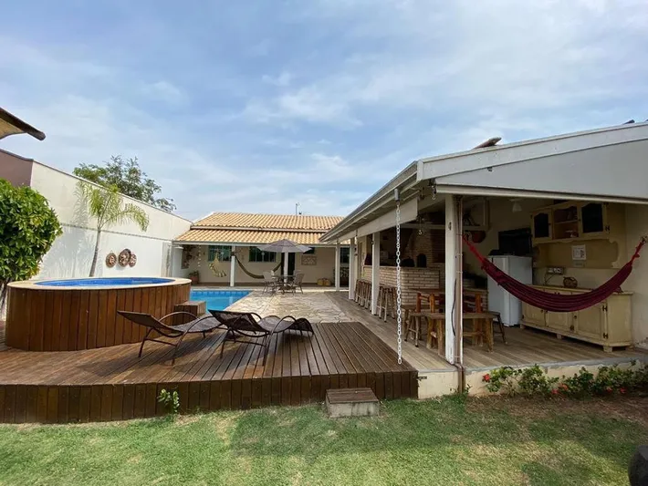 Casa vacanza per 7 persone, con piscina e giardino nonché idromassaggio - 1
