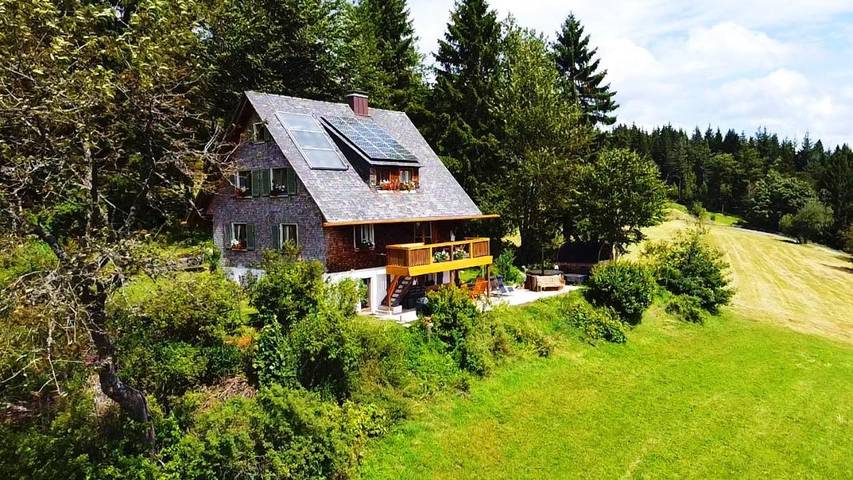 Ferienhaus für 12 Personen, mit Sauna und Pool sowie Whirlpool und Garten im Schwarzwald - 2