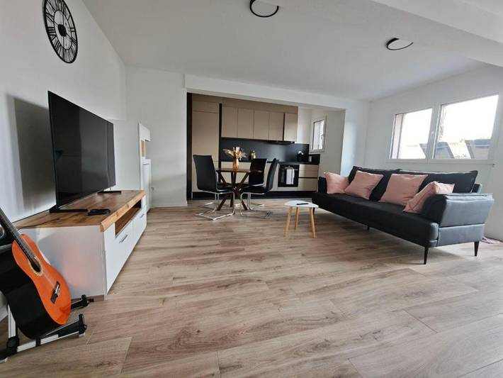 Gîte pour 6 personnes, avec Terrasse et Jardin à Grandson