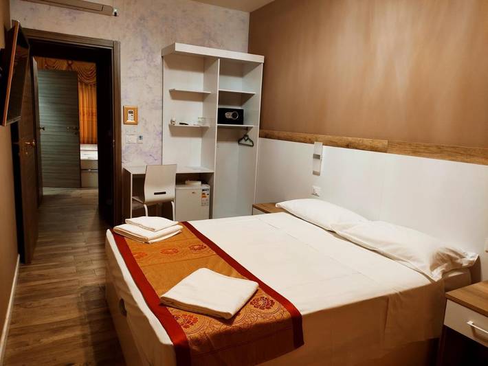 Chambre d’hôte pour 8 personnes, avec balcon et vue à Mestre - 4