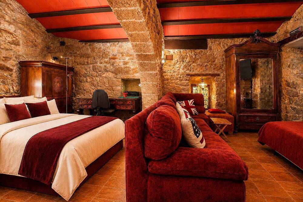 Forteresse médiévale privée près de Barcelone in Granera, Barcelone l'intérieur des terres