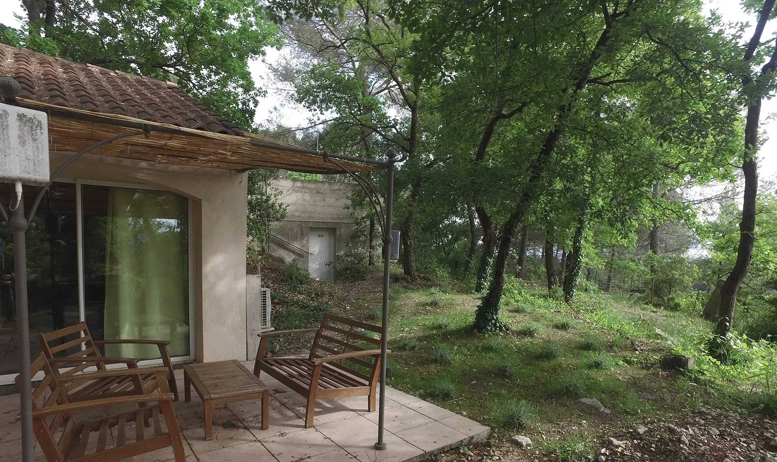 Gemütliches Haus in Velleron, 50 m² mit Pool. in Velleron, Parc naturel régional du Mont-Ventoux