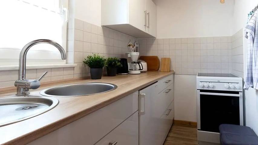 Bungalow für 3 Personen, mit Terrasse und Garten in Altenkirchen - 4