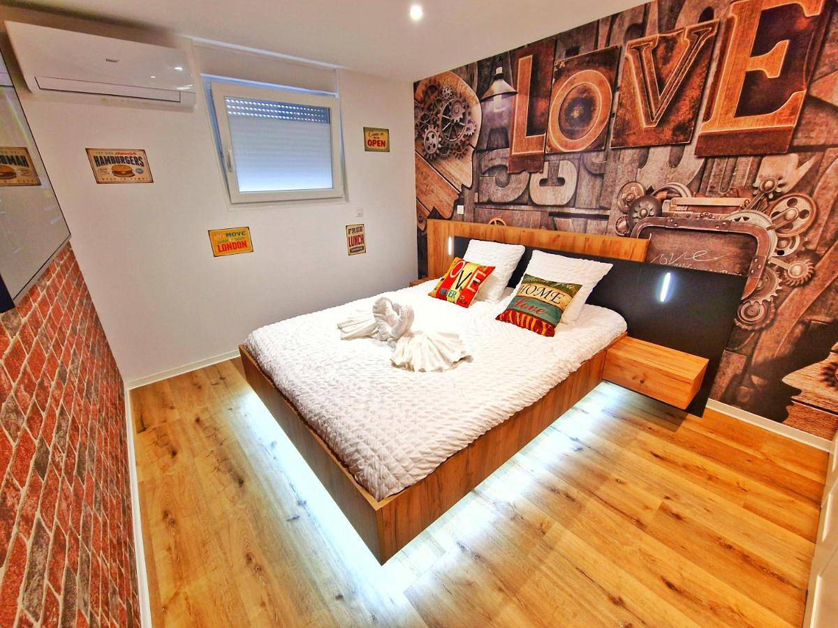 Appartement entier, Loft & Spa-6 Pers-Jacuzzi-Parking-Jardin-Clim-Colmar in Muntzenheim, Région de Colmar
