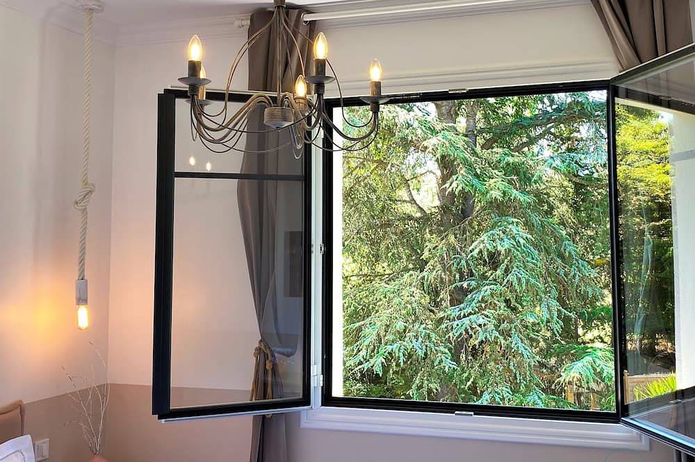 Ganze Wohnung, Le Chat Vert - Adults Only apartments in La Côte Vermeille, Saint-André