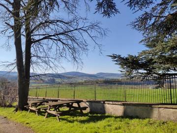 Gîte pour 12 Personnes dans Cluny, Région de Mâcon, Photo 4