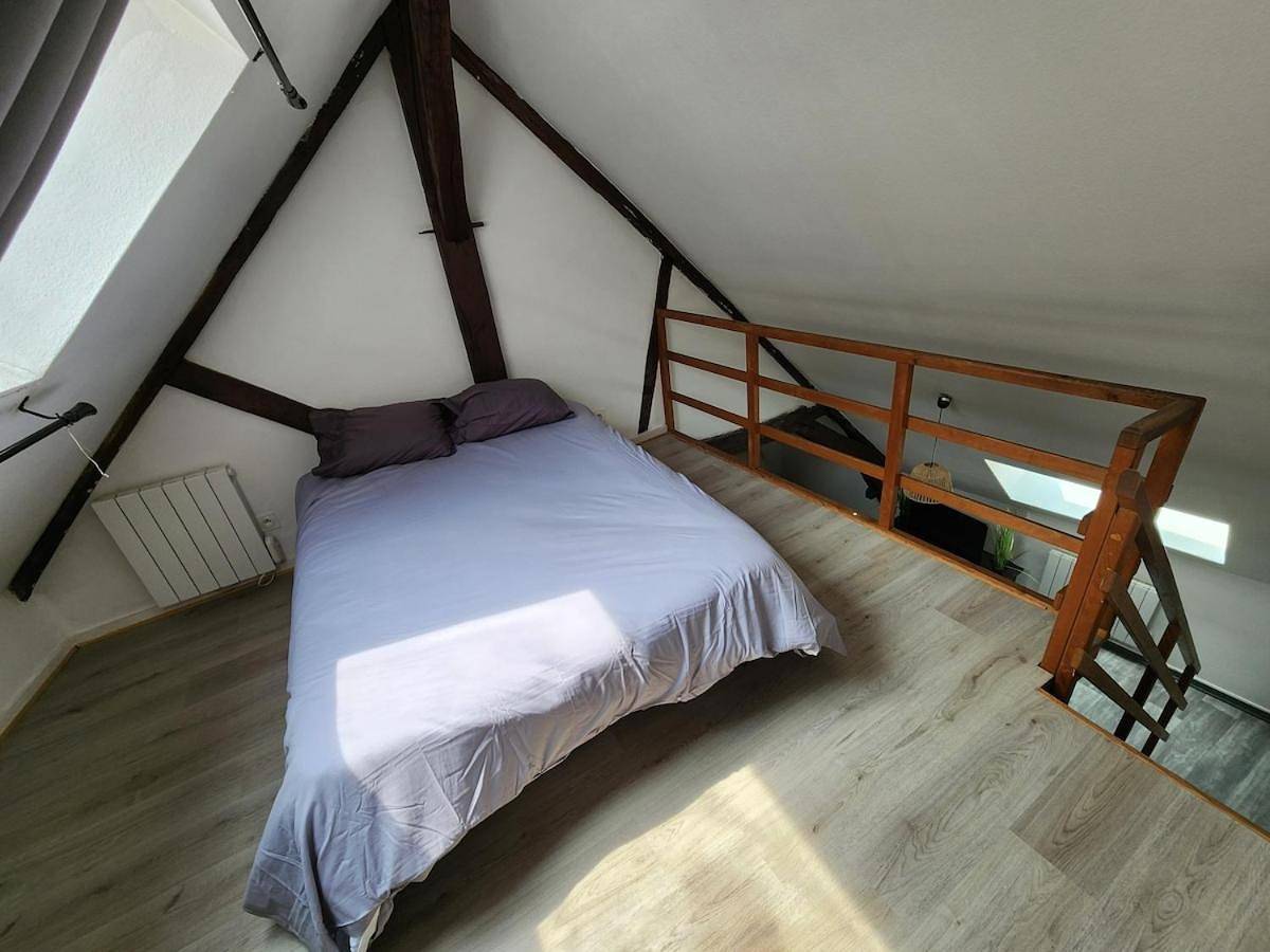Appartement entier, Two-Bedroom Apartment in Gray, Haute-Saône