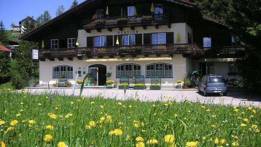 Ferienwohnung für 2 Personen, mit Garten und Balkon, kinderfreundlich in Faistenau