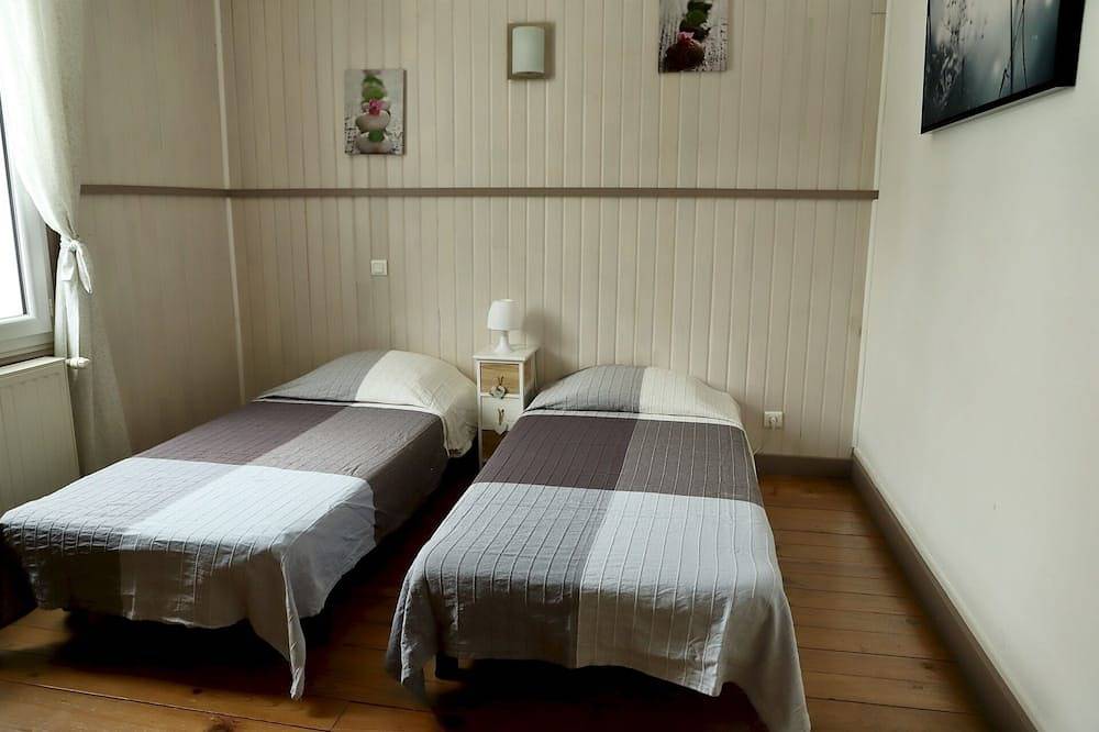 Haus mit herrlichem Blick auf die Vulkane des Sancy in Murat-le-Quaire, Regionaler Naturpark Volcans d'Auvergne