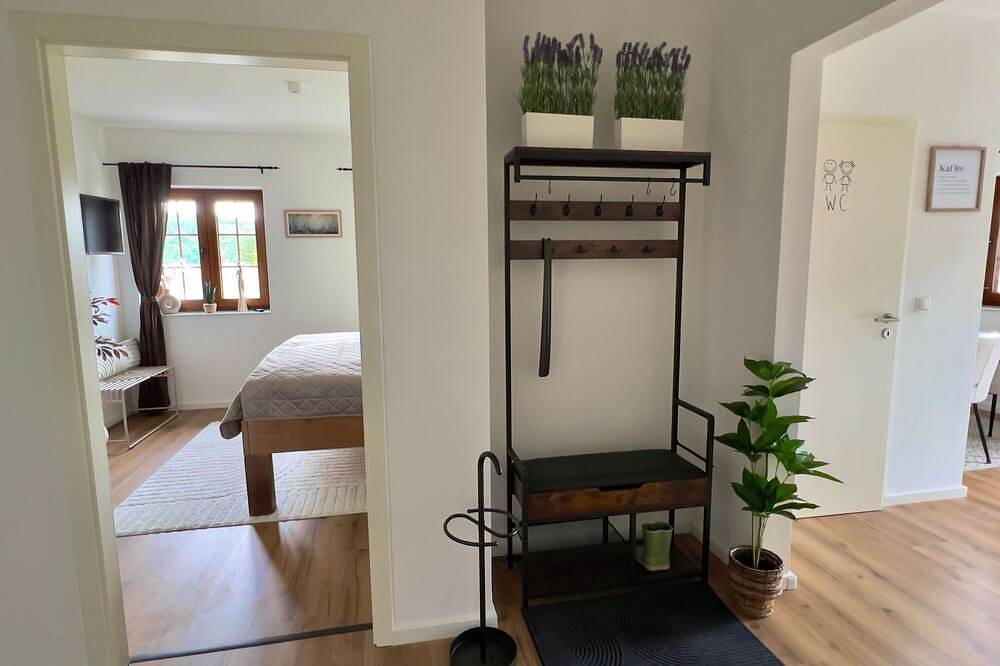 Apartamento entero, Vacation Rentals in Hattwich - \"Uferglück\" Vacation Rental in Hemfurth-Edersee, Edertal
