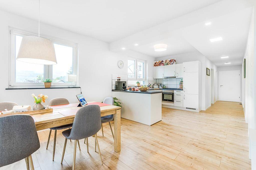 Ganze Ferienwohnung, Ferienwohnungen Pellenzblick in Laacher See, Nickenich