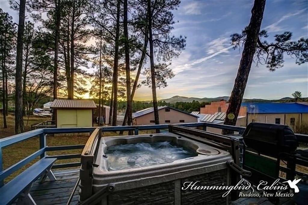 Happy Days Inn: \"Gemütlicher Komfort!\" Mit Whirlpool. Haustierfreundlich. in Ruidoso, Ski Apache