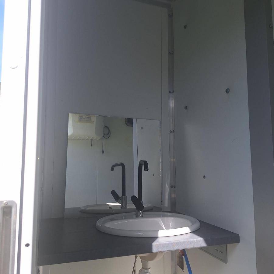 Les Roches Blanches Emplacements tente, caravane, camping-car in Guenroc, Région de Dinan
