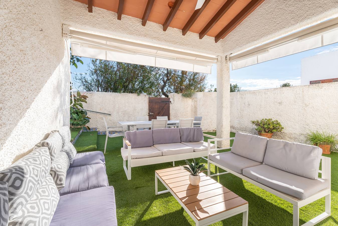 Casa de vacaciones 'Chalet Saler' con vistas al mar, Wi-Fi y aire acondicionado in Valencia, Costa de Valencia
