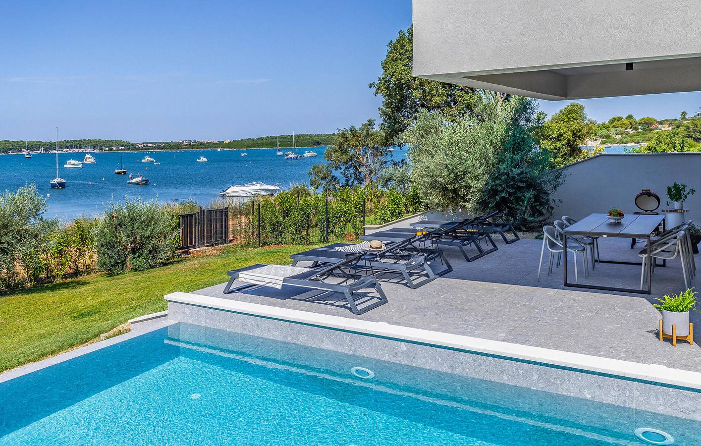 Casa vacanza per 6 persone con piscina in Medolino, Pula-Medulin