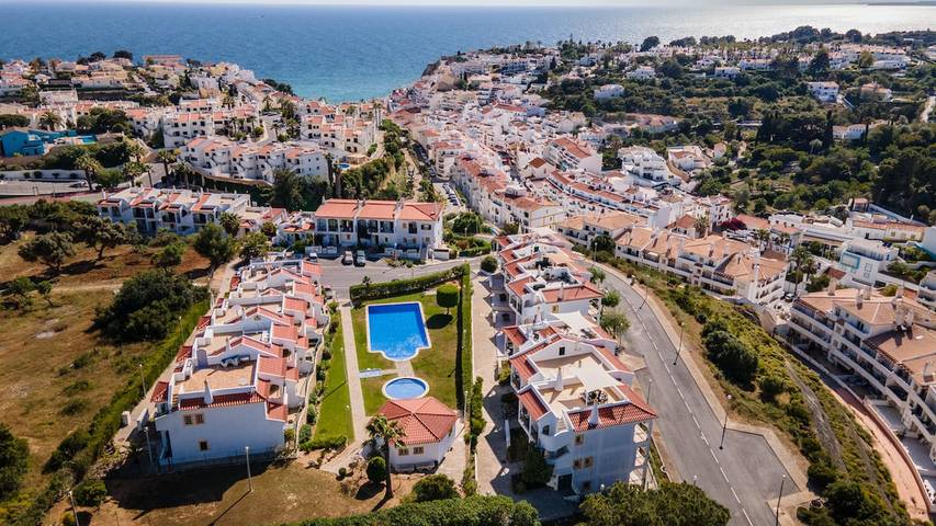 Apartment for 4 people, with terrace and children pool in Carvoeiro