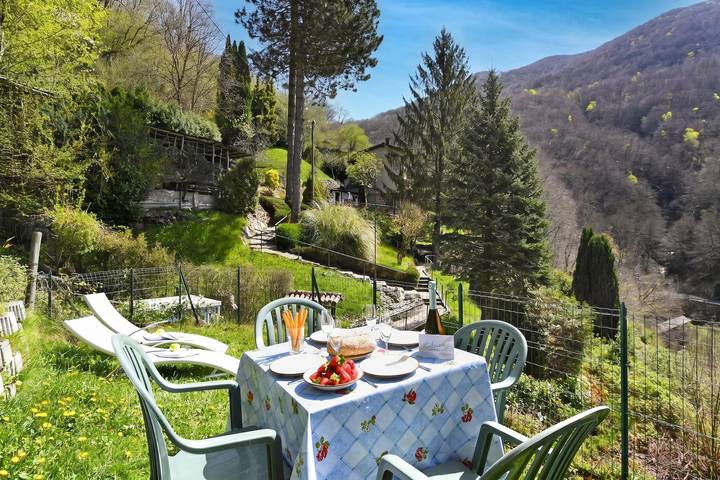 Ferienhaus für 5 Personen, mit Balkon in Lugano