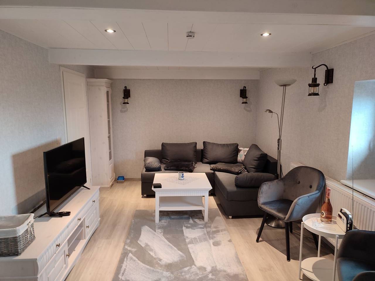 Entire apartment, Apartment 'Dat Lütte Huus' with Shared Terrace and Wi-Fi in Langeneß, Halligen