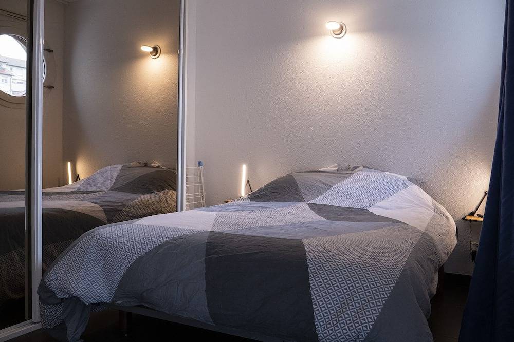 Apartamento entero, Very quiet apartment in Besançon 2 people in Butte-Grette, Besanzón