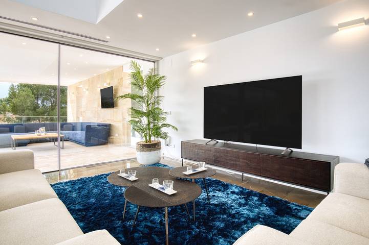 Villa 'Azul' con vistas a la montaña, Wi-Fi y aire acondicionado in Teulada, Costa Blanca
