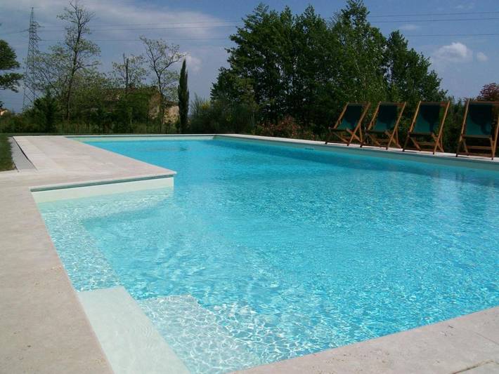 Casa vacanza per 33 persone, con giardino e piscina nonché panorama a Altopascio