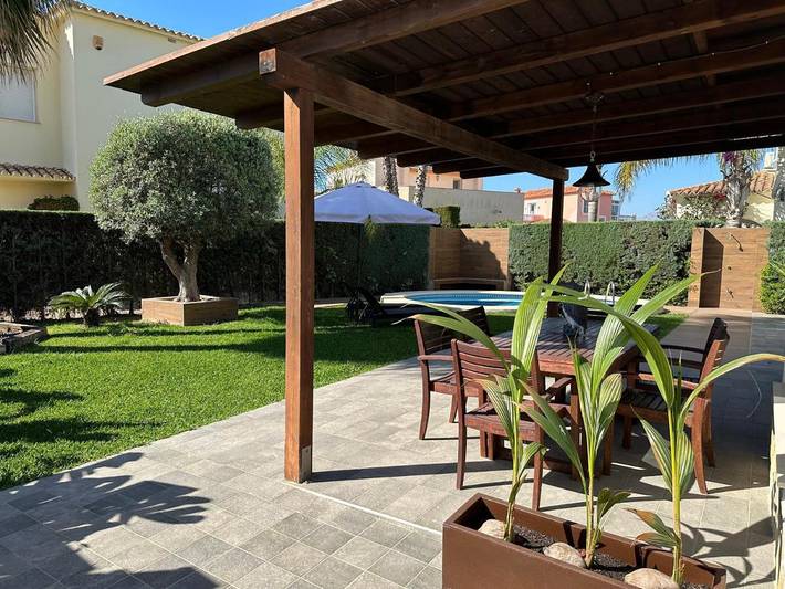 Chalet für 6 Personen, mit Garten und Pool in Oliva - 4