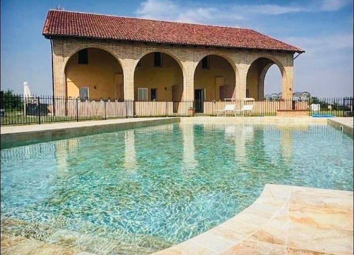 Appartamento per 6 persone, con Balcone e Terrazza nonché Giardino e Piscina a Vignale Monferrato