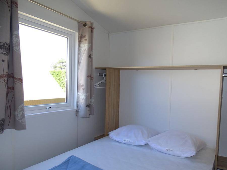 Camping A L'Abri de l'Océan - Canvas bungalow 5 persons - Tithome 2 Bedrooms in Baye, Quimper region