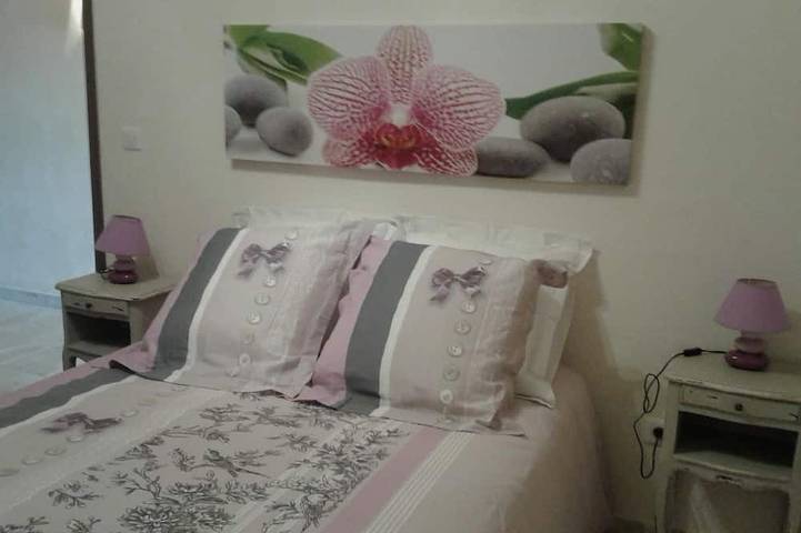 Gîte pour 6 personnes, avec jardin ainsi que jacuzzi et sauna, animaux acceptés à Sarlande - 2