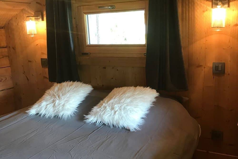 Pequeño chalet con impresionantes vistas del Mont-Blanc, a 5 minutos de las pistas de esquí. in Sallanches, Pays du Mont-Blanc