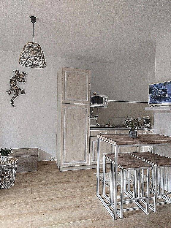 Appartement entier, Appartement Petit Mimosas à 300 m de la plage + garage fermé in Bormes-les-Mimosas, Parc national de Port-Cros