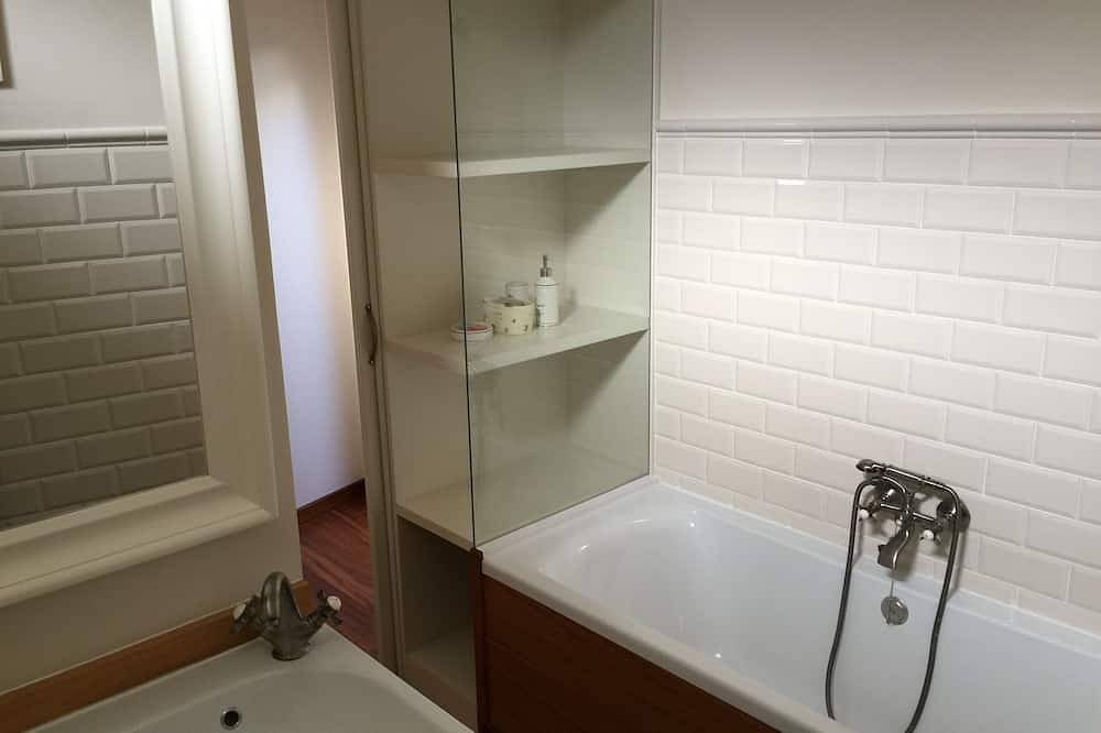 Schönes Haus für 4 Personen in der Altstadt in unmittelbarer Nähe zum Strand in Pontedeume, Costa de Galicia