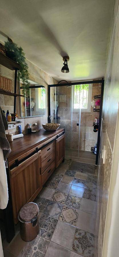 Gîte pour 3 personnes, avec jardin ainsi que piscine et vue à Reynès - 3