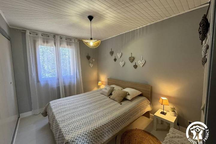 Location de vacances pour 4 personnes, avec jardin et piscine à Trouillas - 2