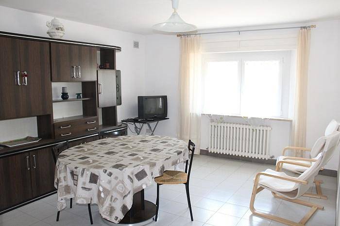 Appartamento intero, Quadrilocale Patrizia con 3 camere e posto auto in Numana, Riviera del Conero