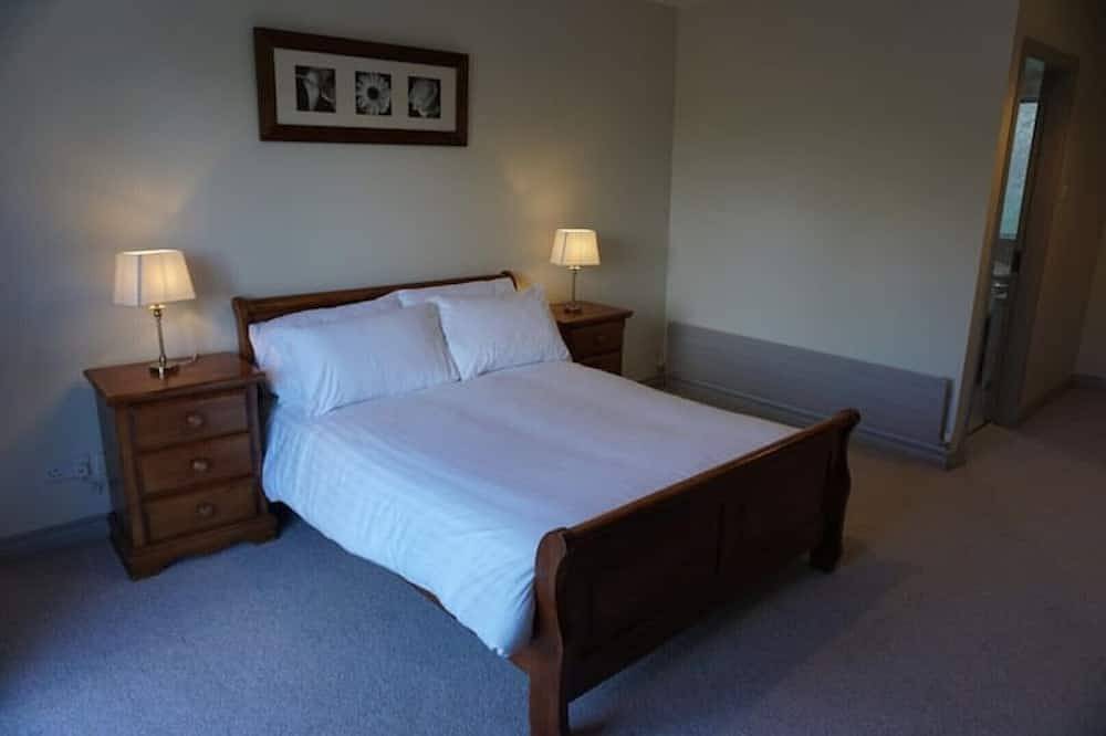 ★ Private & Peaceful | 5 mins to Donegal Town ★ in Donegal, County Donegal